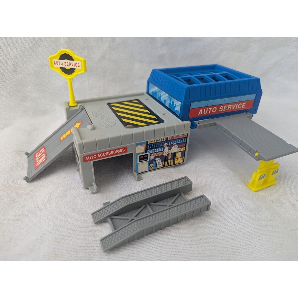 Vintage Sto & Go Gas Station 1993 Hot Wheels Playset Complete